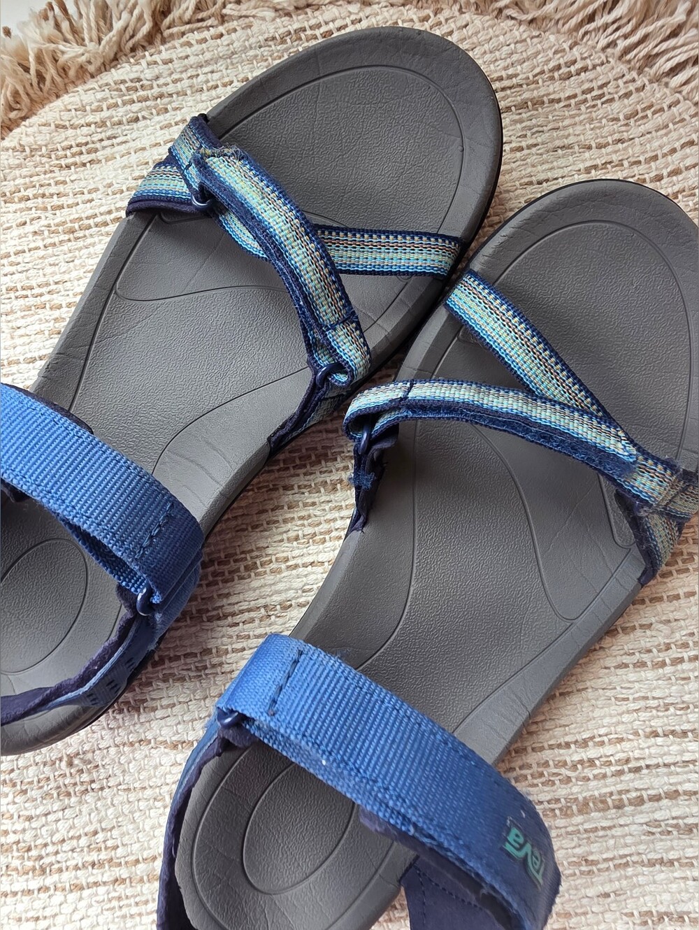 Teva Women Size 9 Verra Antiguous Dark Blue Strap Sport Sandals - Picture 2 of 7